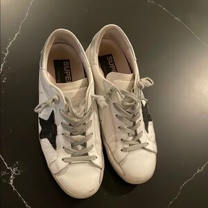 Golden Goose Super Stars Size 8 Silver with Black Glitter Star Barely worn